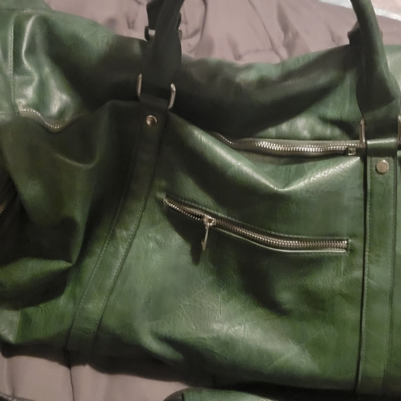 Emerald Green Luciano Leather Duffle Bag (Weekender) for Men/Women - Picture 5 of 6